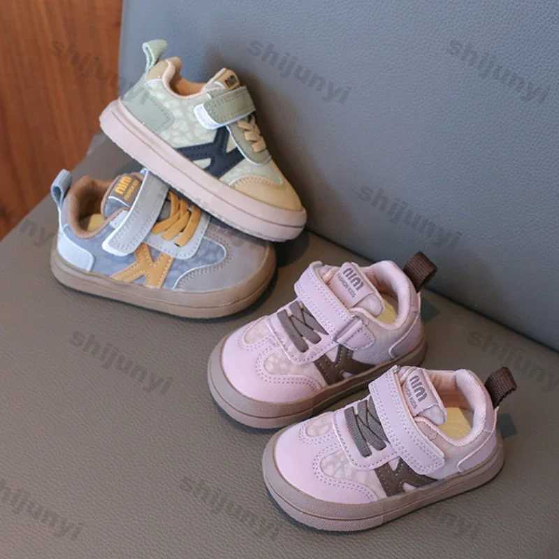 Baby Toddler Shoes Children Antikick Antislip Wearresistant Casual Sneakers Spring Autumn New Fashion Soft Soled Sport Shoes C251008