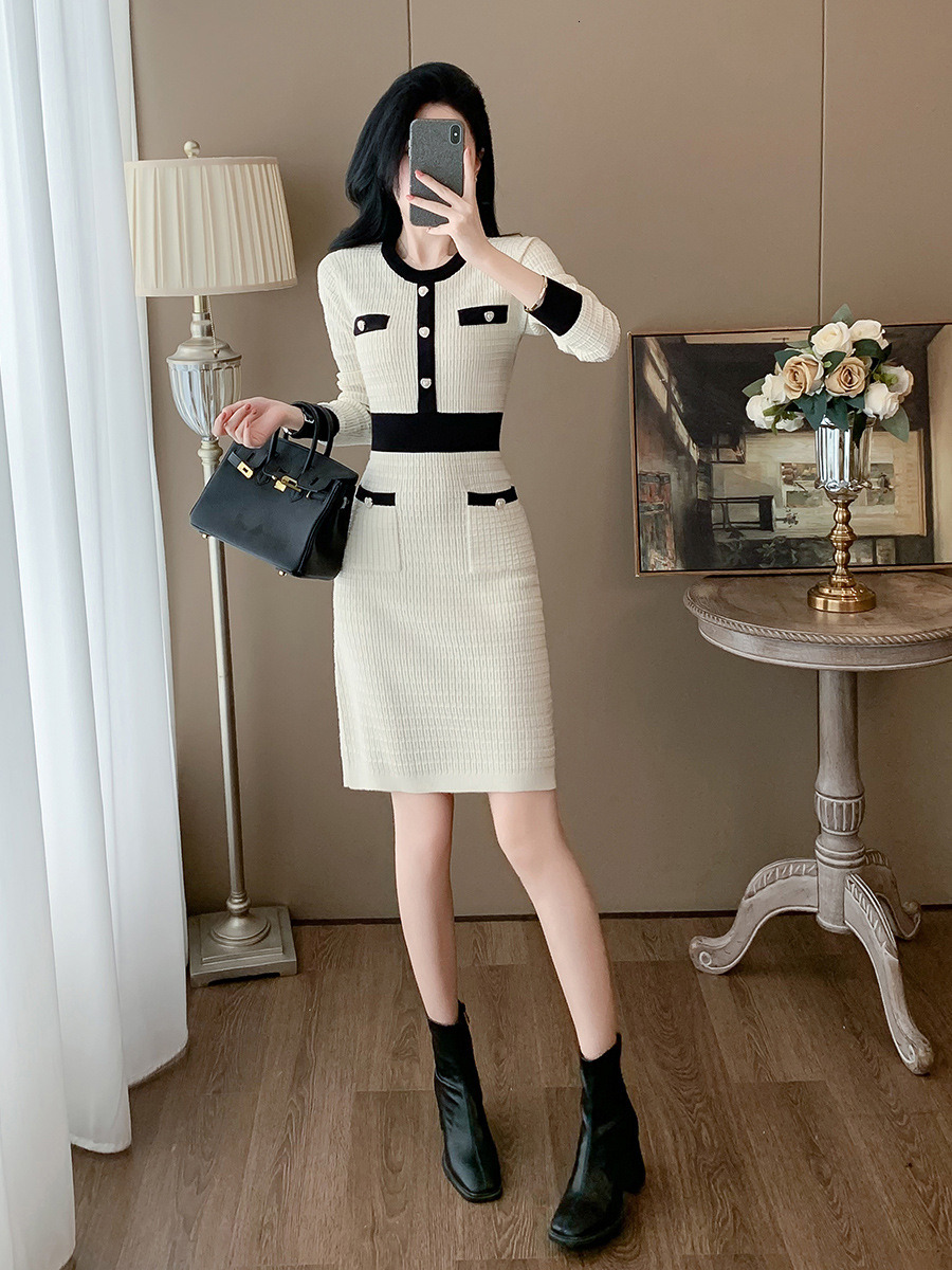Chinese domestic small fragrant style knitted dress for women's autumn new style, mid to long length long sleeved high waisted bottom woolen dres