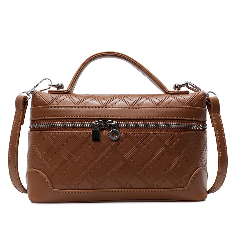 2025 Summer New Fashion Casual Single Shoulder Crossbody Bag Handheld Briefcase Women's Small Designer Bag Square Luxury Bag Bag Korean Version N