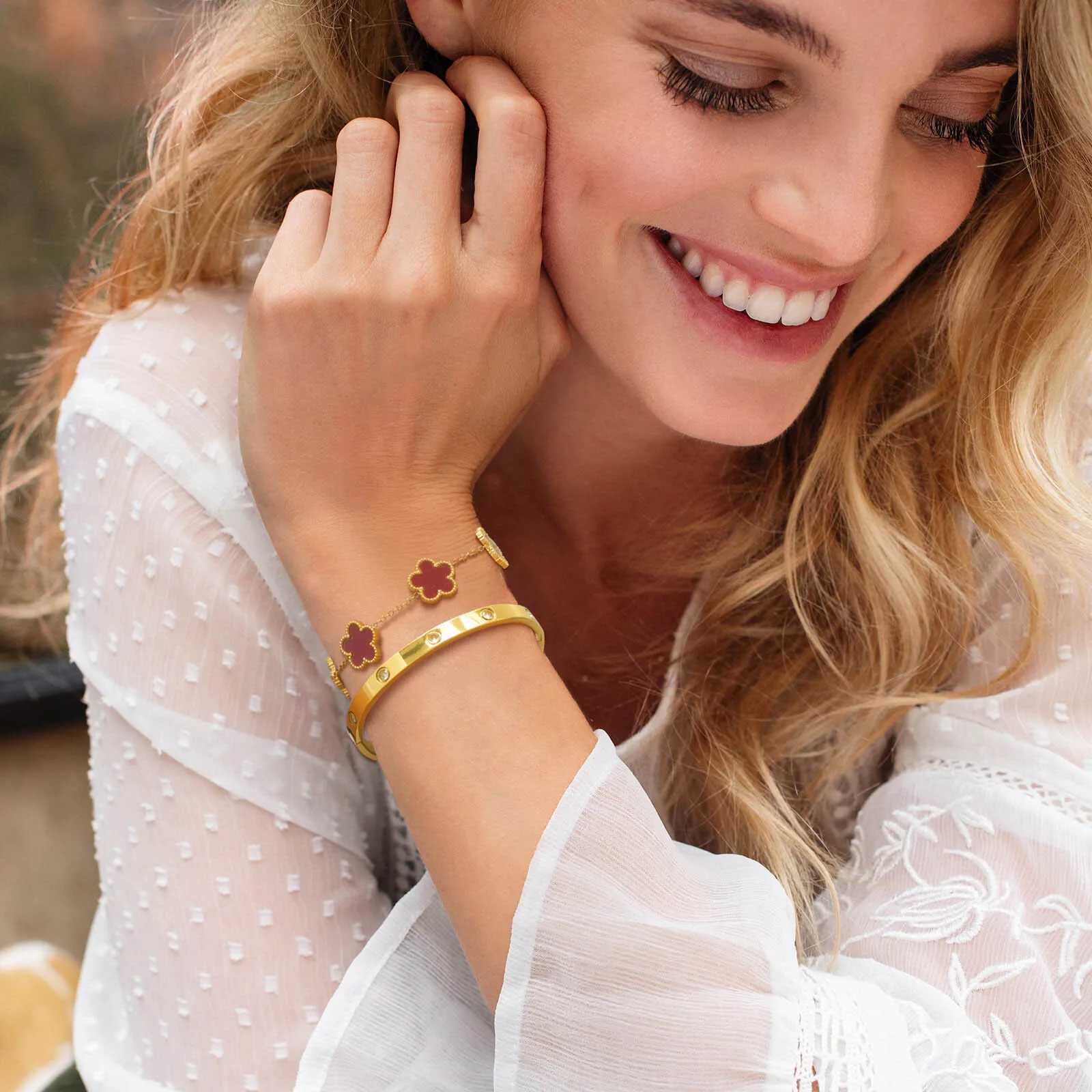 Vnox Exquisite 13mm Clover Bracelet Set for Women Love Gift Bracelets for Wife Mothers Day Jewelry Stainless Steel Cuff BangleT251007