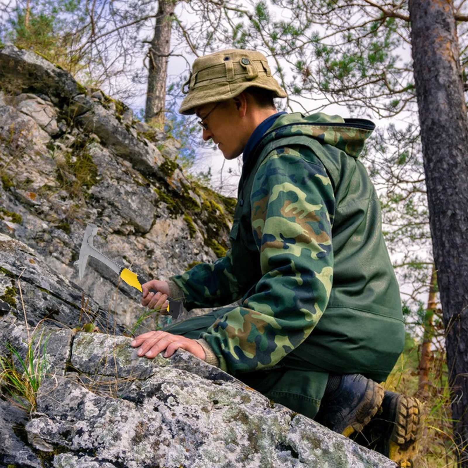 Geological Hammer Shock Absorbing Handle Rock Masonry Hammer with Arrowhead Tip for Geological Survey Outdoor Exploration J251121