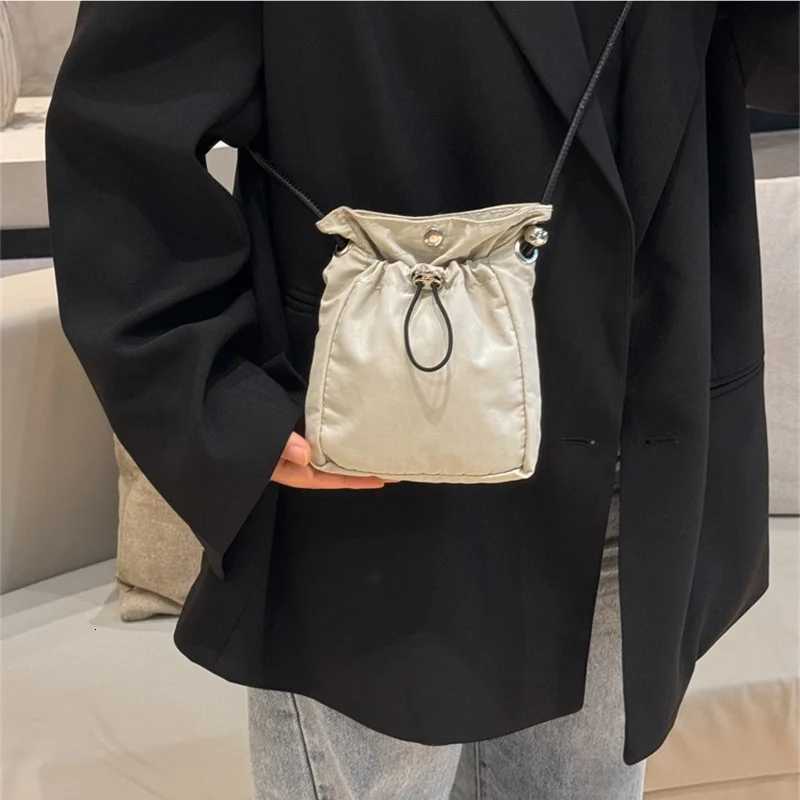 New Nylon Crossbody Bag Soft Mini Phone Wallet Multifunctional Square Shoulder Bag Crossbody Purse Canvas Purse Messenger BagT251007