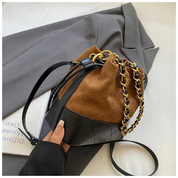 Designer Popar Classic Leather Shoder Bag Handbag for Ladies By Famous Designer Spacious Interior1 Y251120