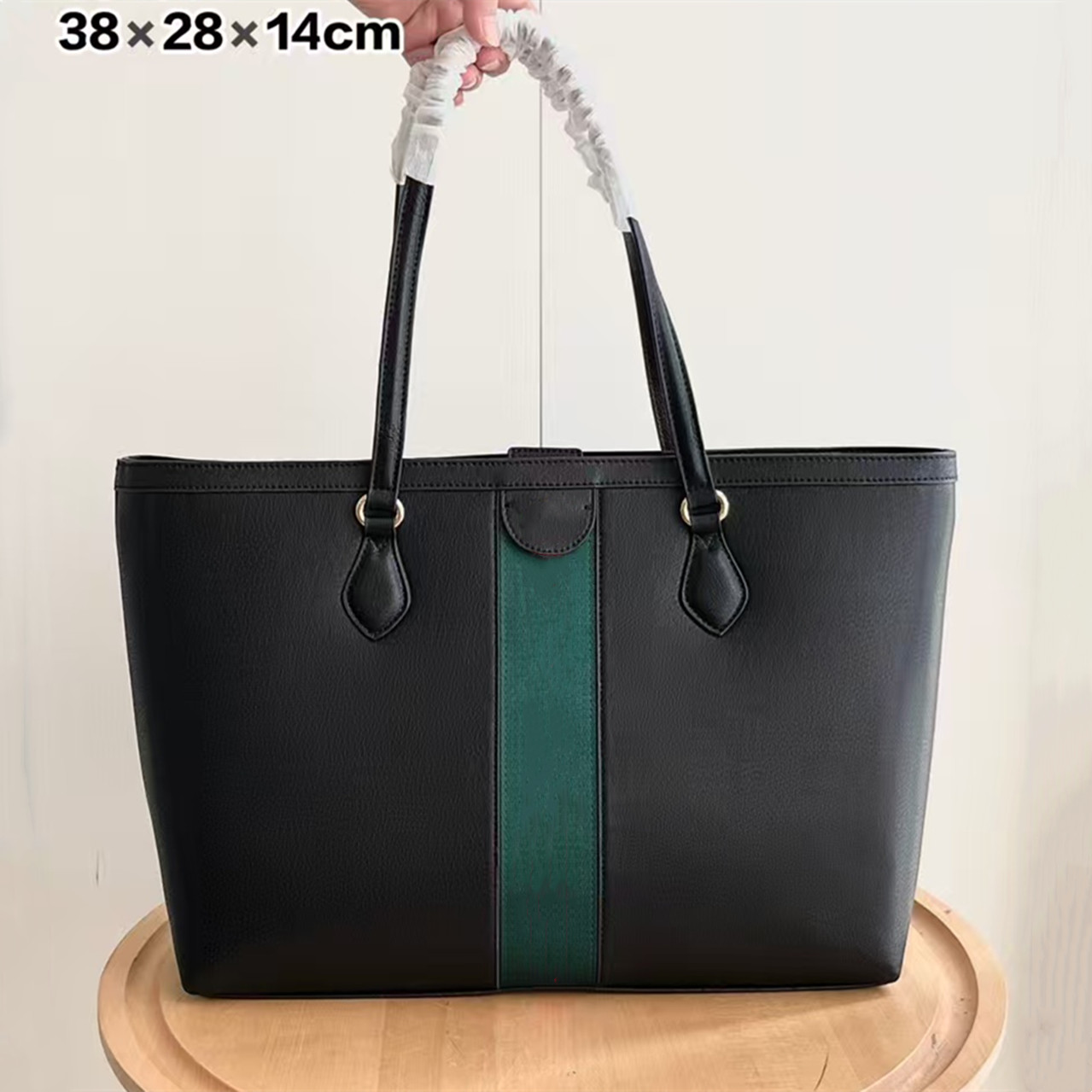 Top quality must have designer handbag 689fashion classic Womens crossbody shoulder bag Luxury bag Magnetic buckle travel tote bag Large capacity shopping wallet