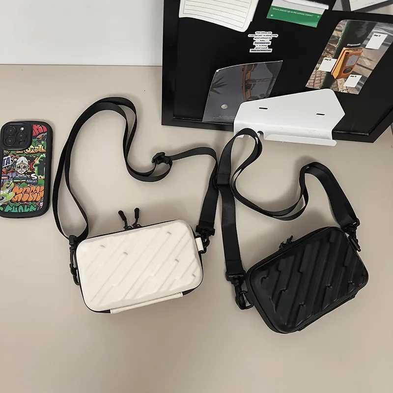 Fashionable Striped Crossbody Bag Unisex Nylon Simple Mobile Phone Bag Versatile Small Square Bag with Deeper ProcessT251007