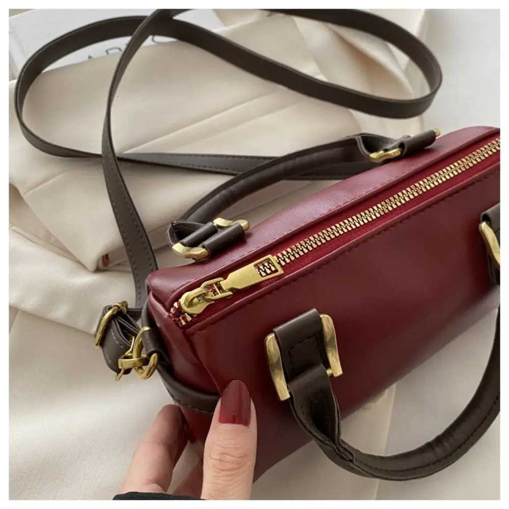 Designer Vintage French Style Bowling Bag Elegant Large Capacity Wen Handbags PU Leather Cute Bost Shoder Bag Travel Y251120
