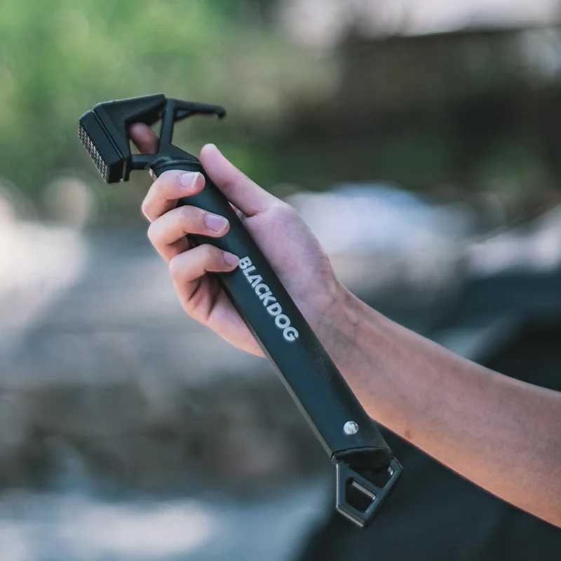 Naturehike BLACKDOG Outdoor Cast Iron Camping Hammer 610g Lightweight Hammer Camping Tent Multifunction Portable Nail Puller J251008