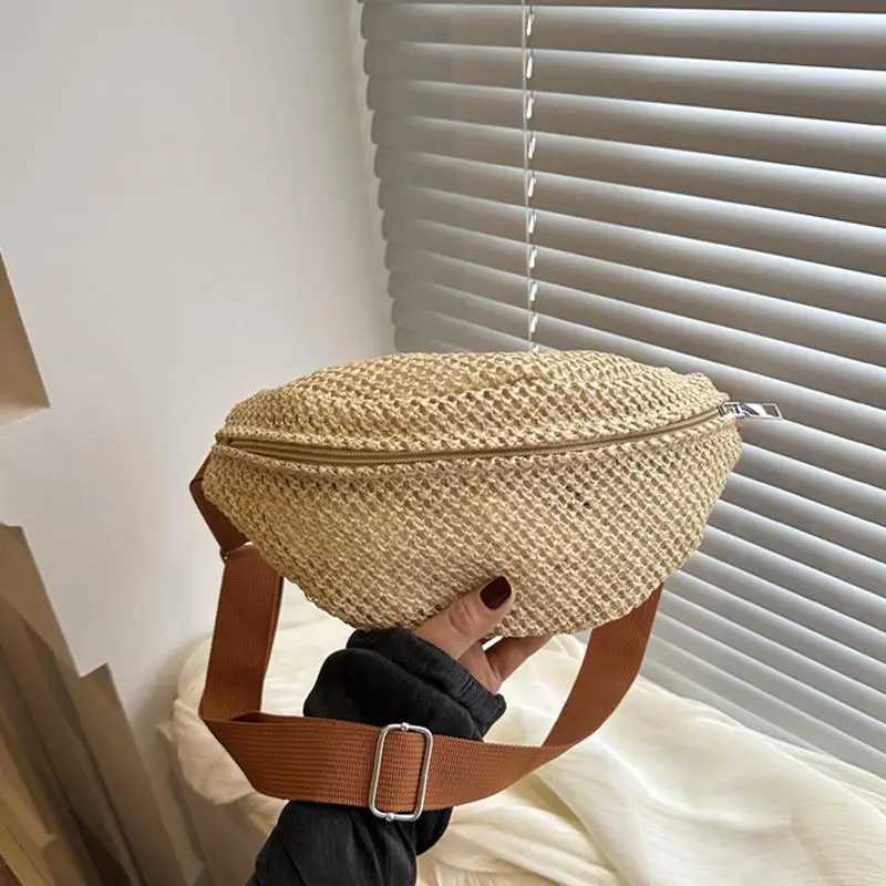Cute Straw Woven Waist Bag Rattan Large Capacity Fanny Pack Handmade Braid Crossbody Bags for SummerT251007