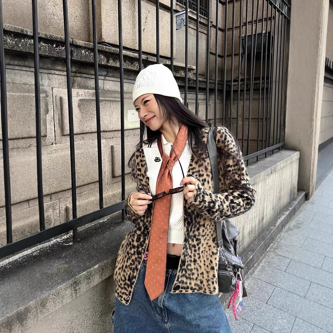 New Versatile American Style Leopard Print VNeck Knitted Cardigan Hot Girl Sweater Coat Soft Fuzzy 4146 240905
