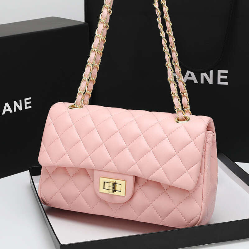 designer bag Luxury bag Xiaoxiangfeng Quilted Chain 2025 New Women's Socialite Lady Single Shoulder Crossbody Bag Genuine Leather Double Flap Han