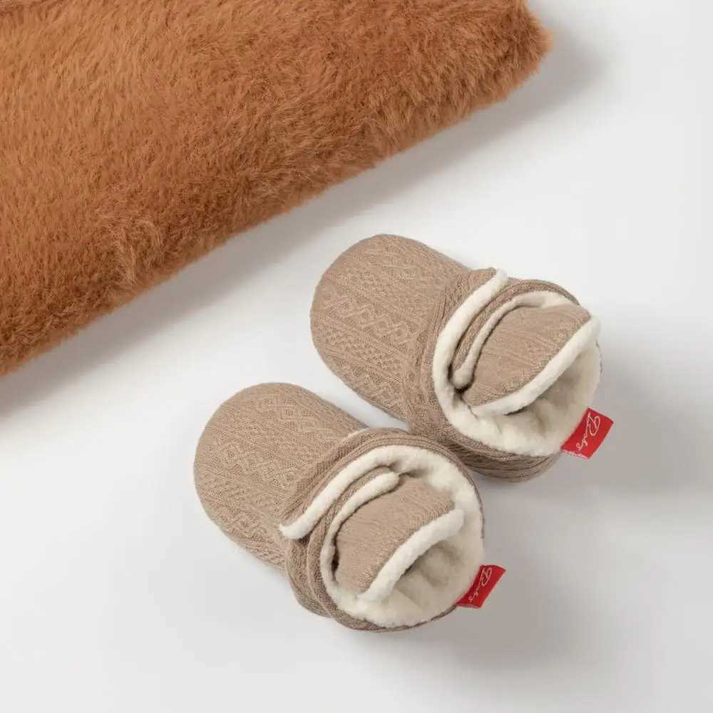 Baby Boy Girl Cute Socks Infant First Walkers Floor Booties Classic Soft Sole AntiSlip Warm New Fashion Shoes C251008