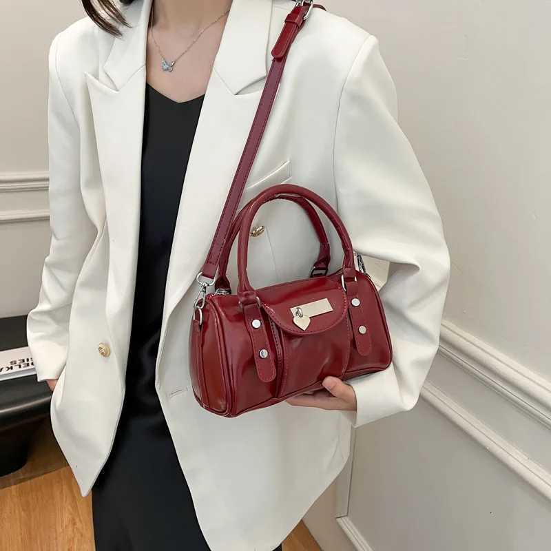 Designer Highend Wens Handbags 2025 New Textured PU Leather Cylindrical Single Shoder Bag Large Capacity Cmuting Crossbody Bags1 Y251120