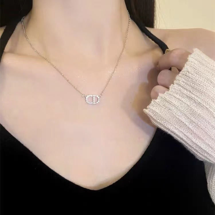 Letter CD Necklace for Women Versatile High-end Simple Light Micro-inlaid Zircon Full Dia Titanium Steel Clavicle Chain Ins Niche