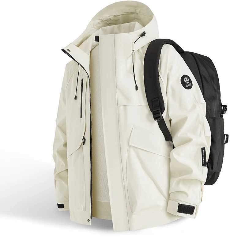 New Mens Mountaineering Jacket Windproof Waterproof Hiking Jackets for Men Fashion Hip Hop Design Casual Oversize Outdoors Coat J251008