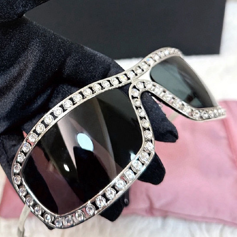 Women Designer Mask Sunglasses A71558 Fashion Womens Wrap Crystal Sunglasses Womens Brand Sunglasses UV400 Protective Sunglasses for Women