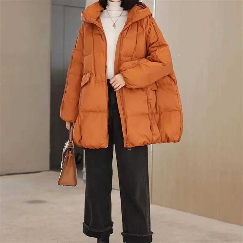 2025 New Winter Women White Duck Down Jacket Hooded Warm Oversize Puffer Coat Female Casual Loose Parkas Pocket OutwearT251105