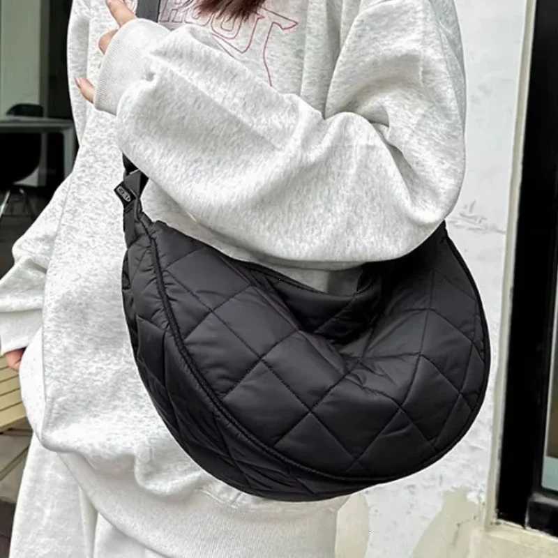 Womens Plaid Crossbody Messenger Bag Nylon Women Shoulder Bags Large Capacity Travel Half Moon Belt Bag Ladies Hobos BagT251007