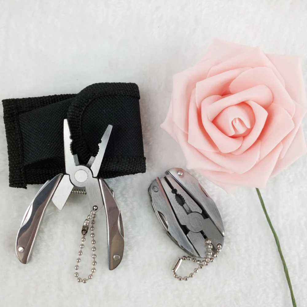 Mini Multifunctional Pliers Portable Stainless Steel Folding Tool Emergency Equipment Outdoor Camping Combination Tool Kit J251121