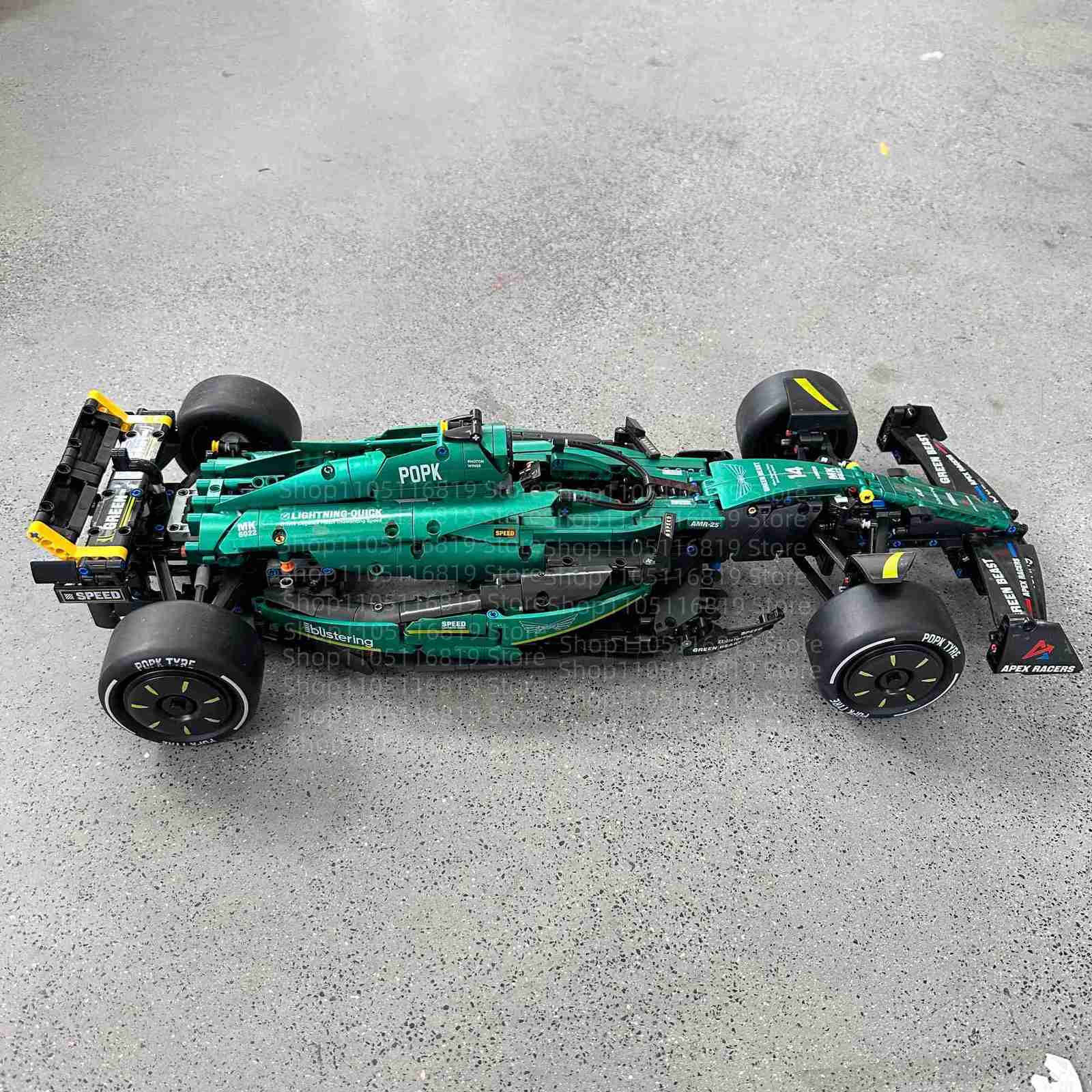 Classic Performance Martin AMR24 Race Car Building Blocks 1912Pcs Bricks MOC F1 Racing Technics Vehicles Model Kit Christma Gift Z251008