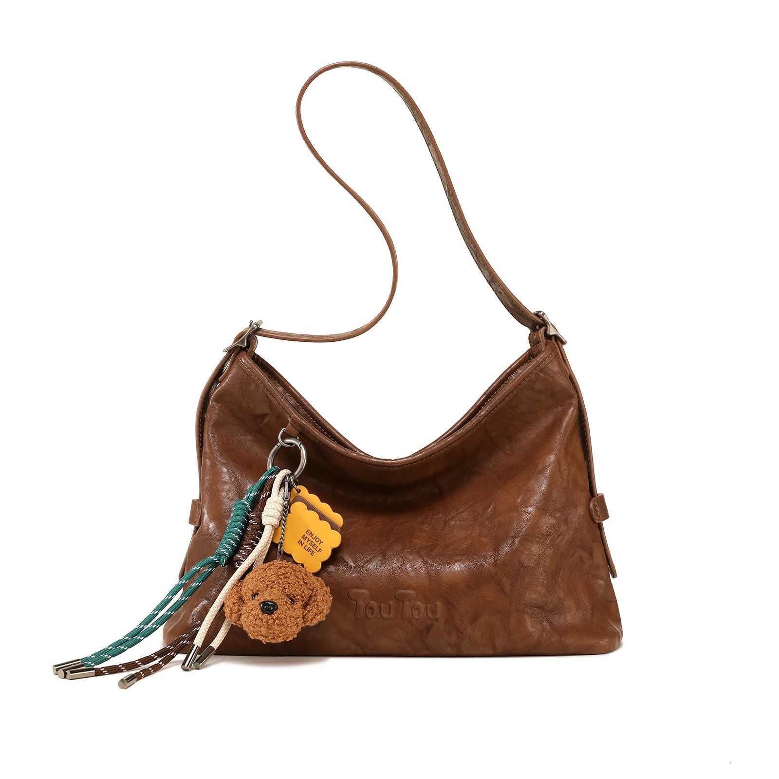Designer TOUTOU Single Shoder Crossbody Bag Wen Christmas Gift Imitating Vegetable Tan Tote Bag Large Capacity Armpit Bag1 Y251120