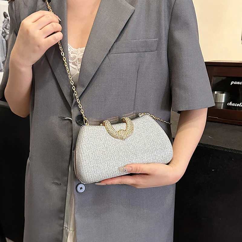 Fashion Celebrity Dinner Bag Sparkling Small Bag Womens 2024 New Style Versatile Chain Bag Single Shoulder Diagonal Straddle BaT251007