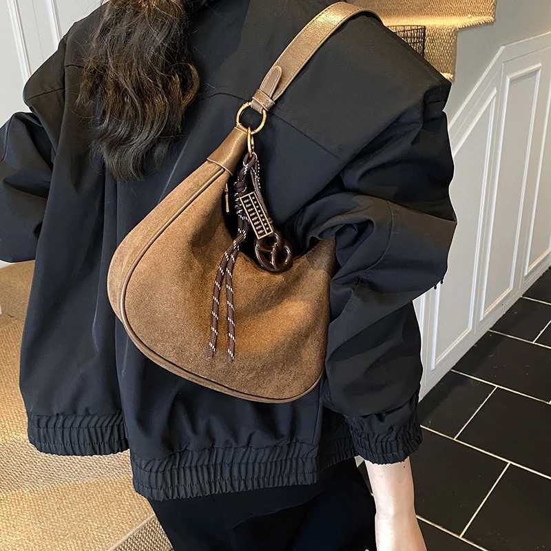 Designer Faux Suede Large Capacity Solid Color Casual Versatile Wens Crossbody Bags 2025 High Quality Cmute New Shoder Bags Y251120