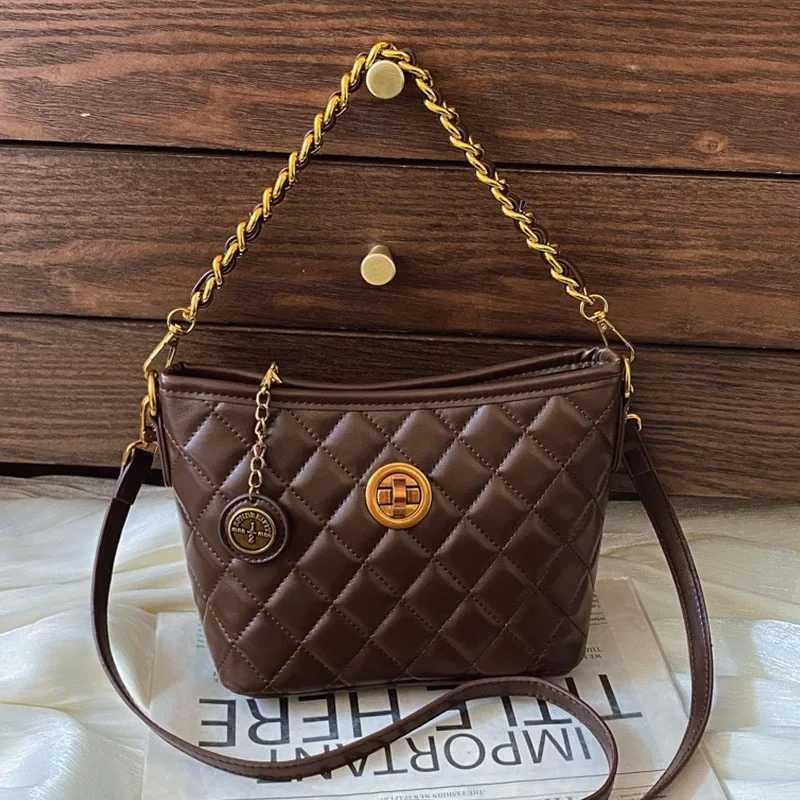 Designer New 2025 Wens Spring 1 Bag Fi Forward Niche Diamd Embellished Shoder Bag Spacious Stylish Y251120