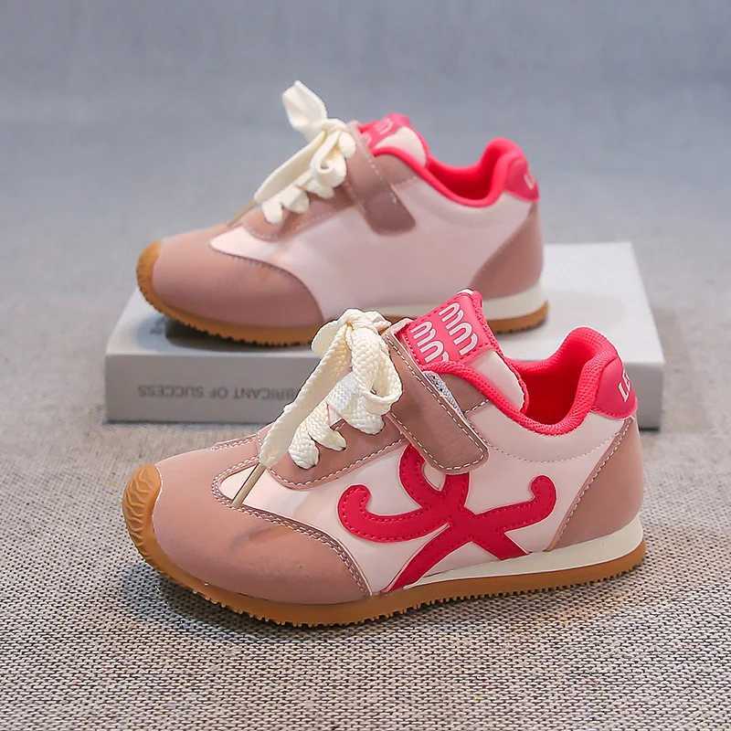 Designer Unisex Kids Jogging Gear from Premium Marketers: Stylish Breathable Athletic Wear