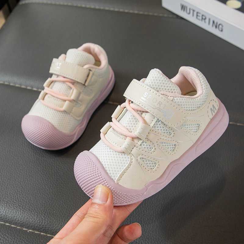 2025 New Summer Childrens Shoes Mesh Childrens Sports Shoes Breathable Mens and Womens Shoes Soft soled Non slip Shoes J251027