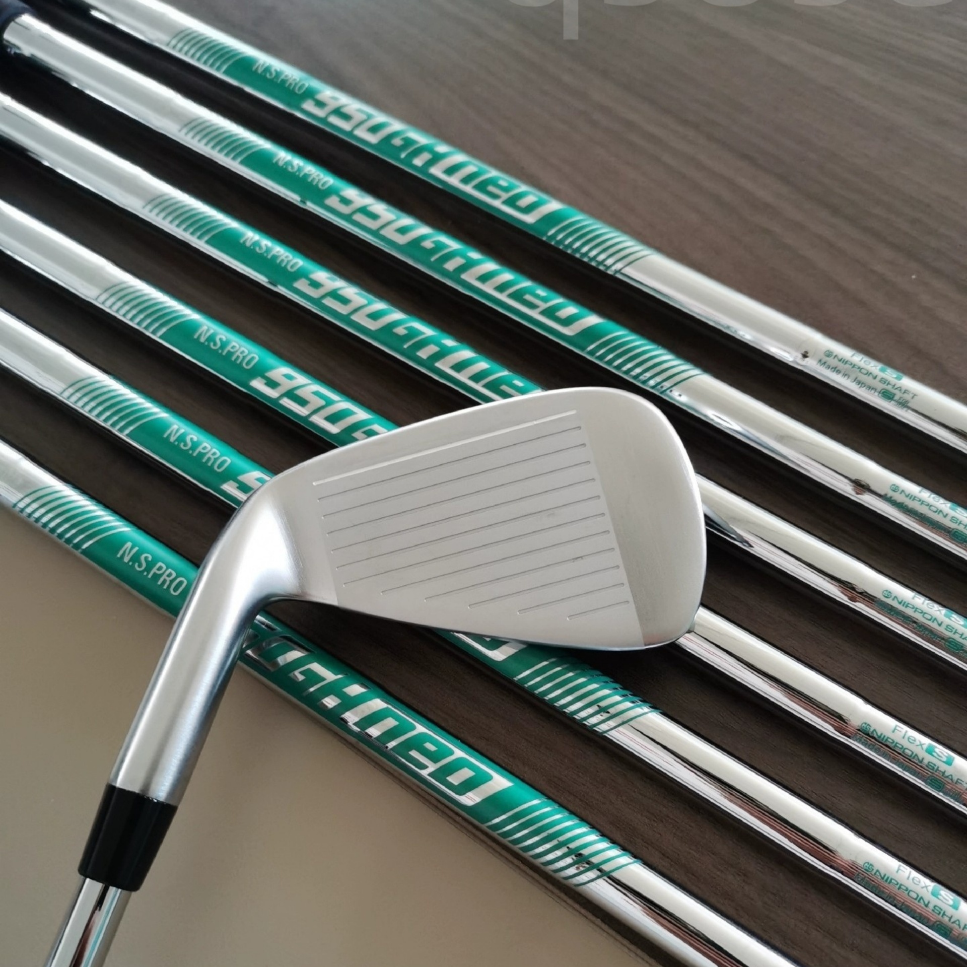 Golf Clubs Silver 7904-9P-S/R Iron Set 4th Generation High Forgiveness Long Distance Brand New Complete 7-Piece Set