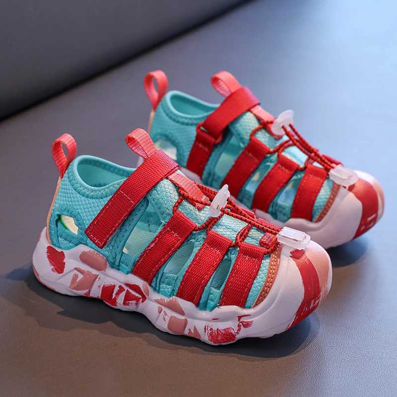 Childrens sandals for girls 2025 summer new girls beach river tracing shoes toe antislip medium and big kids mesh sports J251027