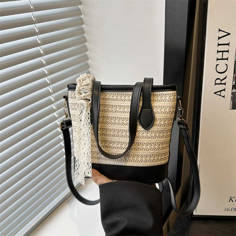 Silk Trendy Texture Woven 2025 Large Capacity New Straw Woven Womens Beach Crossbody Handheld Bucket Bag H251009