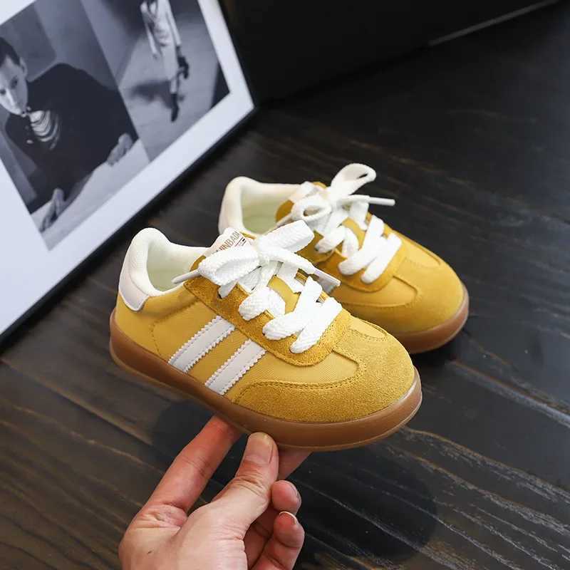 2024 Spring Autumn Childrens Shoes Candy Colored Childrens De Training Shoes Men Womens Vintage Velvet Casual Student Board J251027