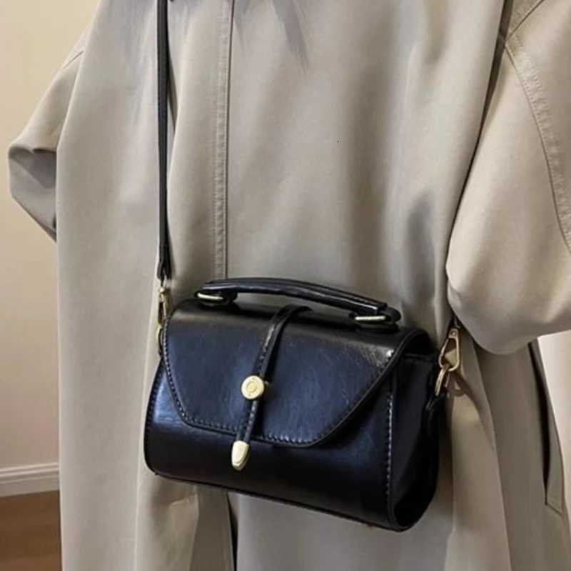 Wens Crossbody Bag PU Mtifunctial Handbag New Texture Flip Cover Fiable Versatile Handheld Small Square Bag D251009