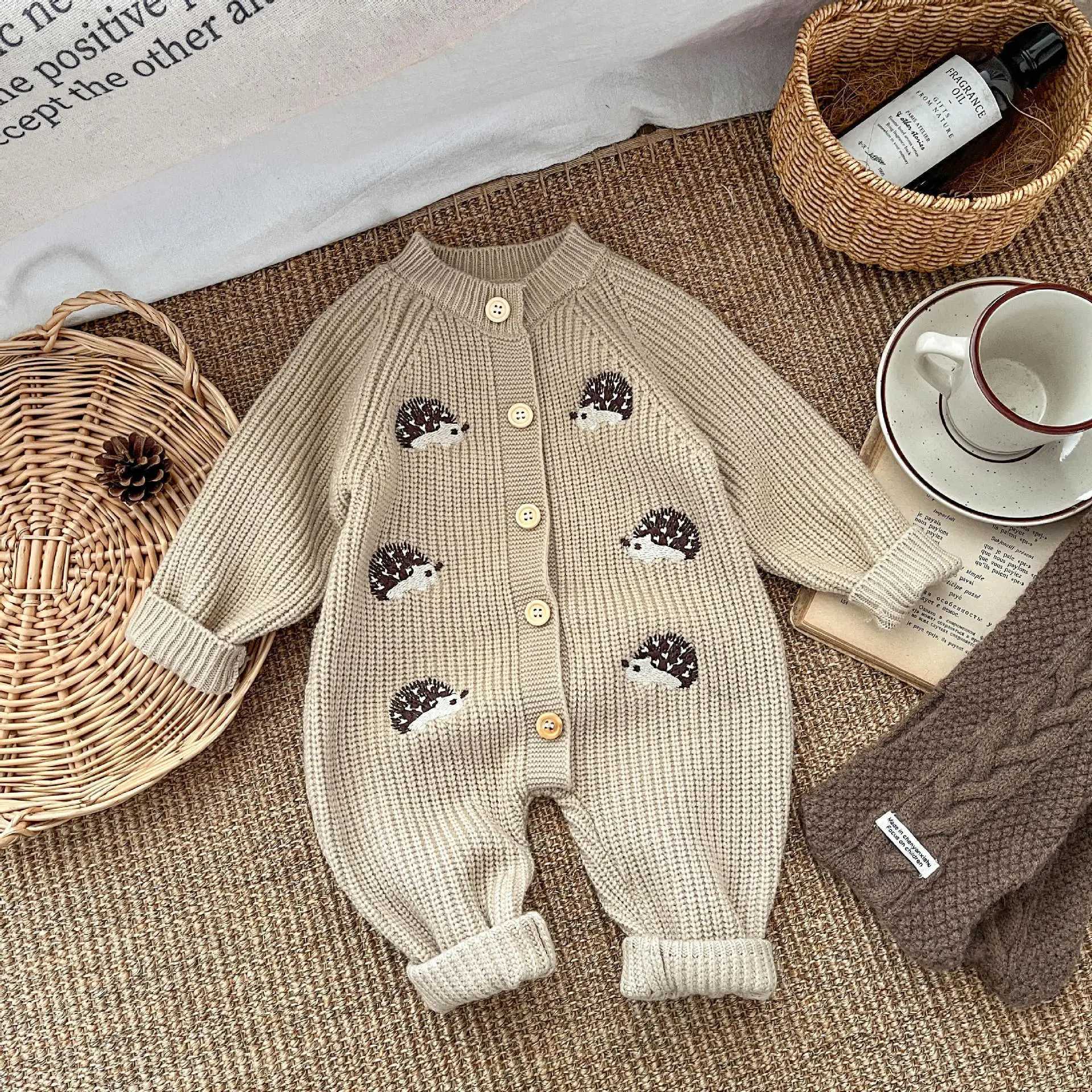 2025 Winter New Baby Long Sleeve Knitted Romper Cartoon Embroidery Infant Boy Girl Thick Warm Jumpsuit Newborn Toddler Clothes C251009