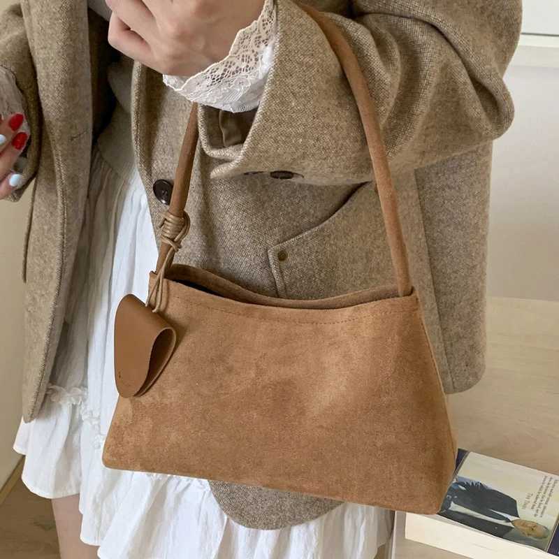 WenS Small Handbag Versatile Single Shoder Underarm Bag Exquisite Handheld Design For 2025 Fi Trend D251009