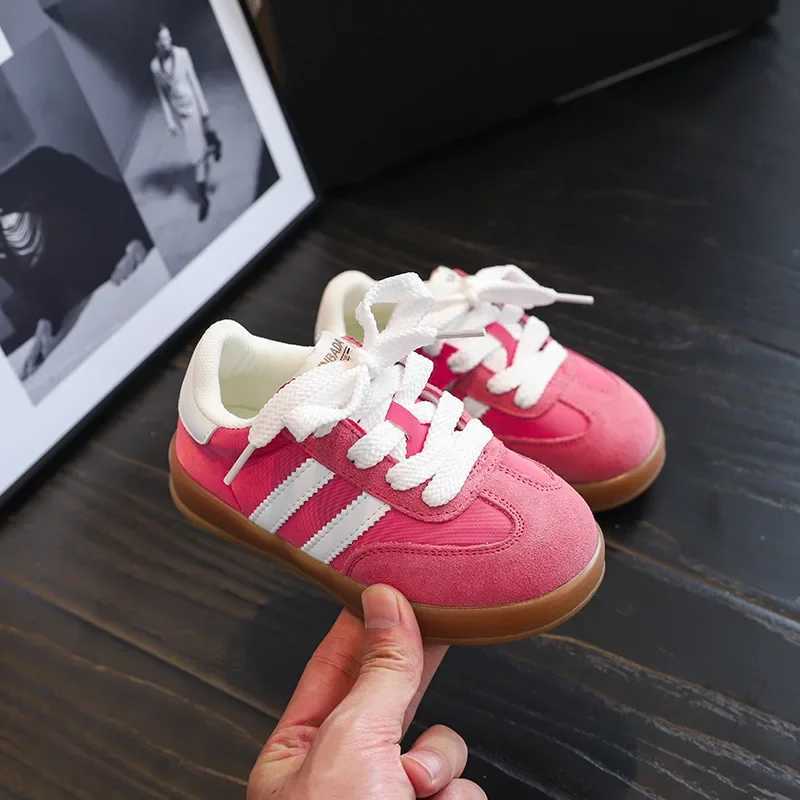 2024 Spring Autumn Childrens Shoes Candy Colored Childrens De Training Shoes Men Womens Vintage Velvet Casual Student Board J251027