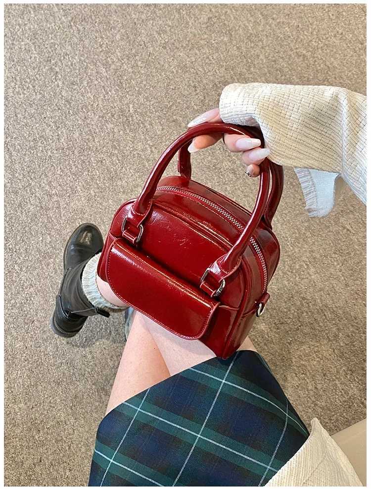 Faiable Cmuter Wens Handbag 2025 New Sle Small Square Oder Crossbody Bag for Wedding Red Wedding Bag1 D251009