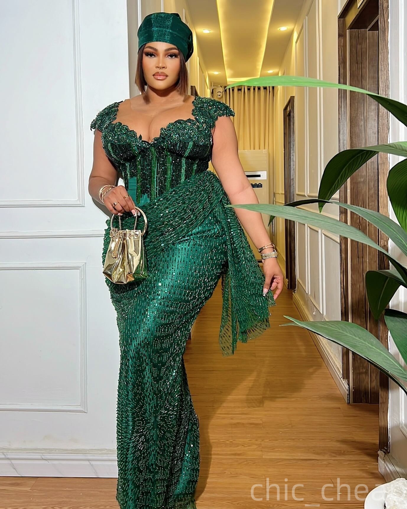 Sheath Dark Green Prom Dresses 2025 Appliques Beaded Sequined Evening Formal Party Second Birthday Engagement Gowns Plus Size Dress For Special Occasi