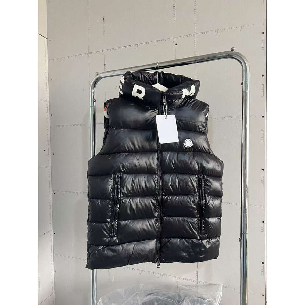 Moncleatpufferjacket Designer Mayas Sleeveless Sweatshirt Body Warmer Thicken Vests Puffer Coat Outdoor Duck Feather Couples Windproof Waistcoat 129