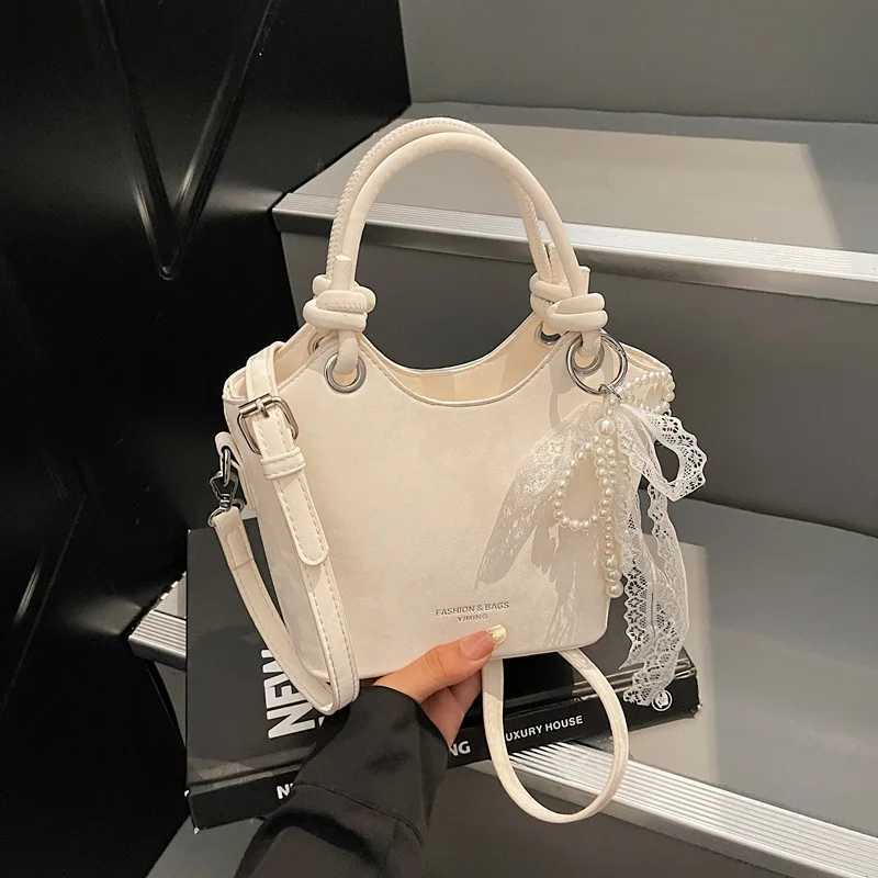 Highvalue Bag Wens 2025 Summer New Popar 1 Bag Fiable Shoder Bag Cmuter Messenger Hand Bag D251009