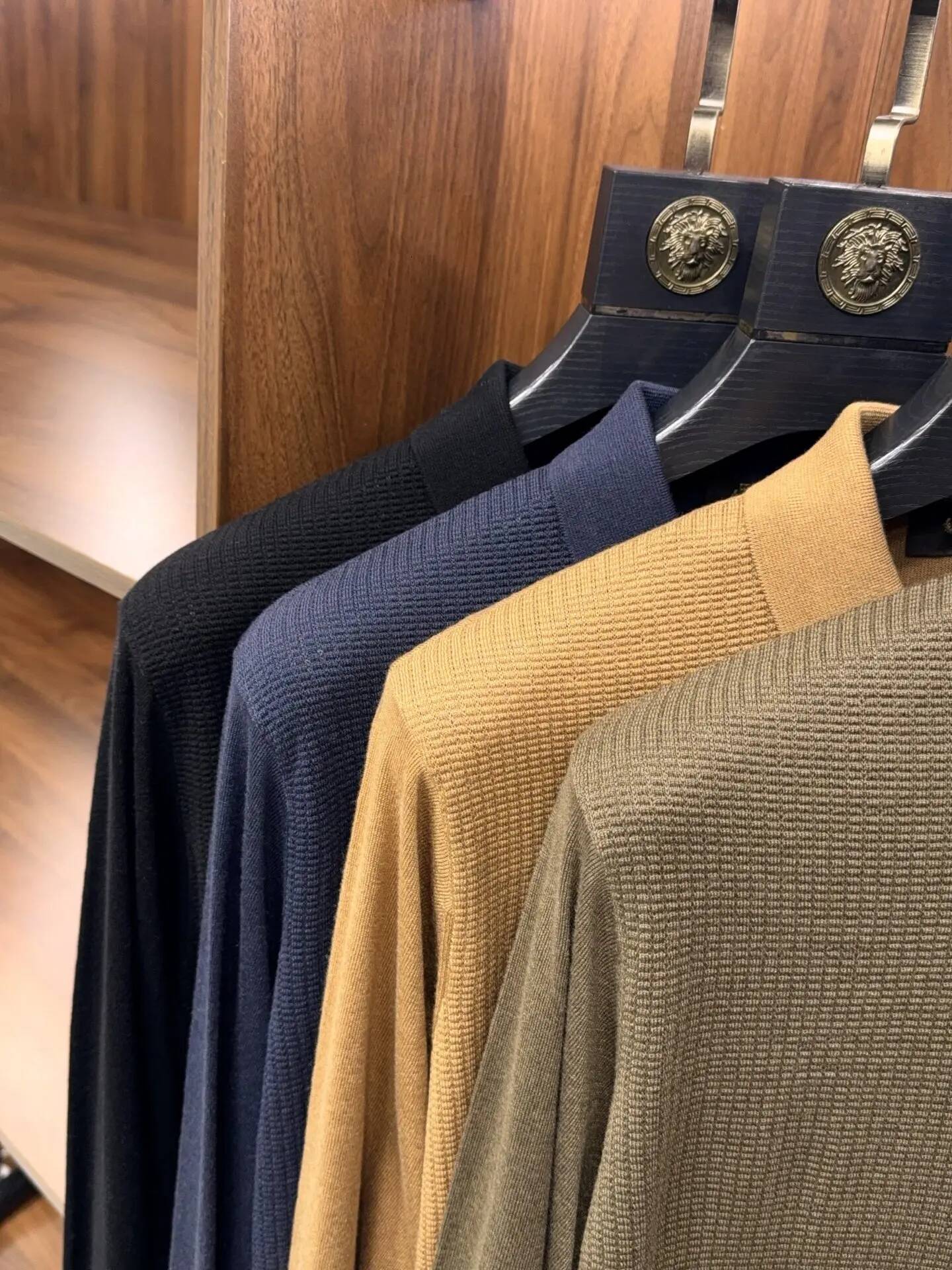 LP Italian Cashmere Mulberry Silk Haiou Neck Knitted Polo Shirt