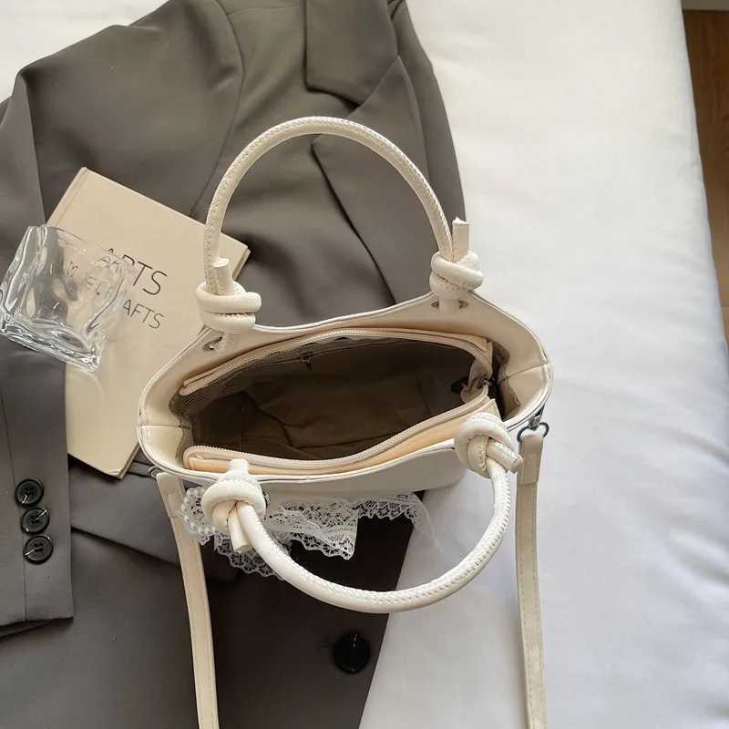 Highvalue Bag Wens 2025 Summer New Popar 1 Bag Fiable Shoder Bag Cmuter Messenger Hand Bag D251009