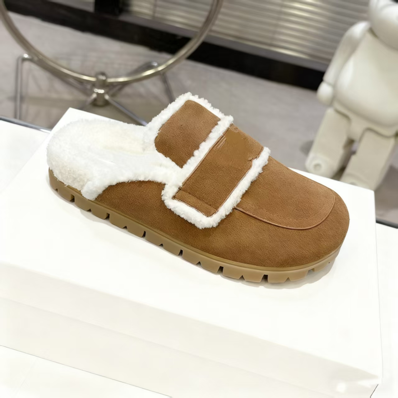 Top quality Suede Fur Slipper Mules Flats shoes Trend Fluffy Furry slipper Slides for women Luxury Designer Fur Slides Winter warm wool shearling Sandals colg bag
