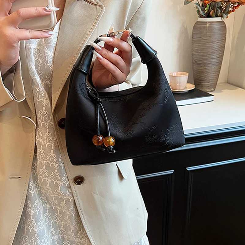 1pcs Wens crossbody bag Fiable Embroidery Handbag Brand Versatile Shoder Bag Style Tote Bag Travel Wallet D251009