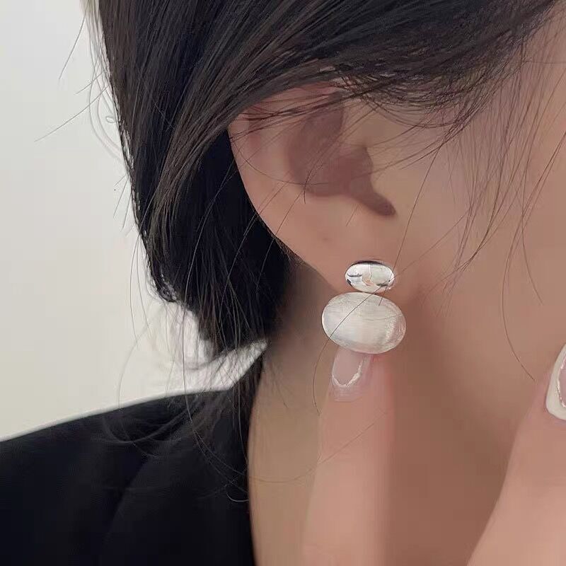 Luxury earrings S925 Sterling Silver earrings women designer Brushed Matte Earrings for Women Oval Design Elegant Earrings