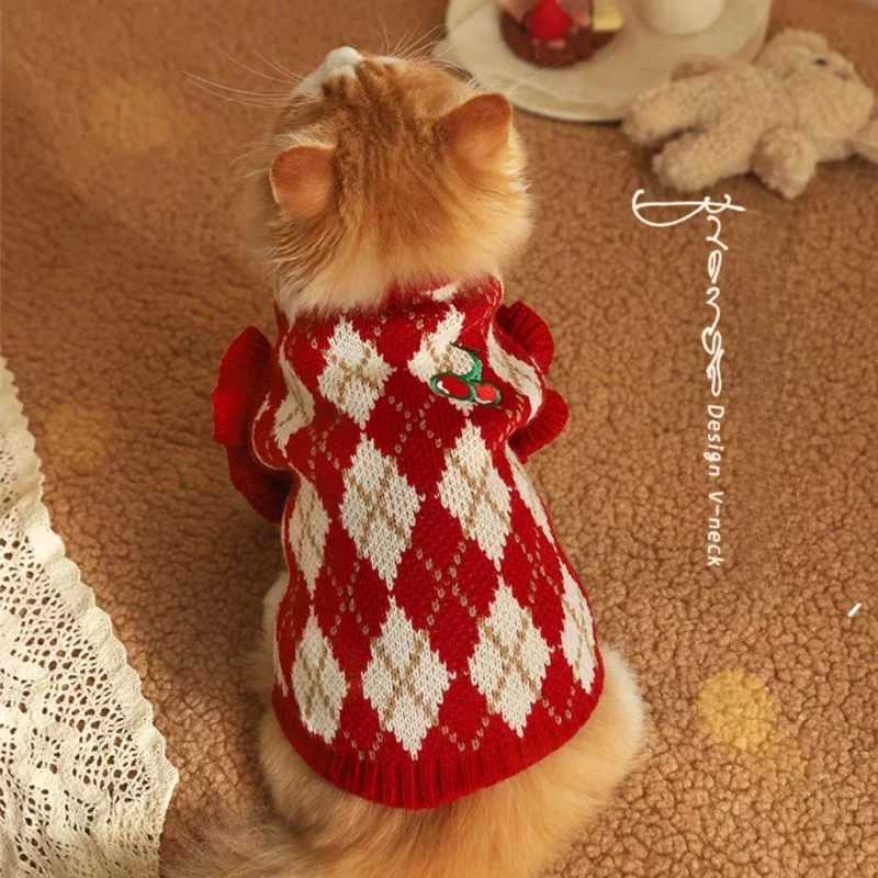 HOOPET Cat Clothes AntiShedding Fall and Winter Models Kitten Red Cat Winter Kitten Winter Clothes Pet Dog Winter Sweater C251009