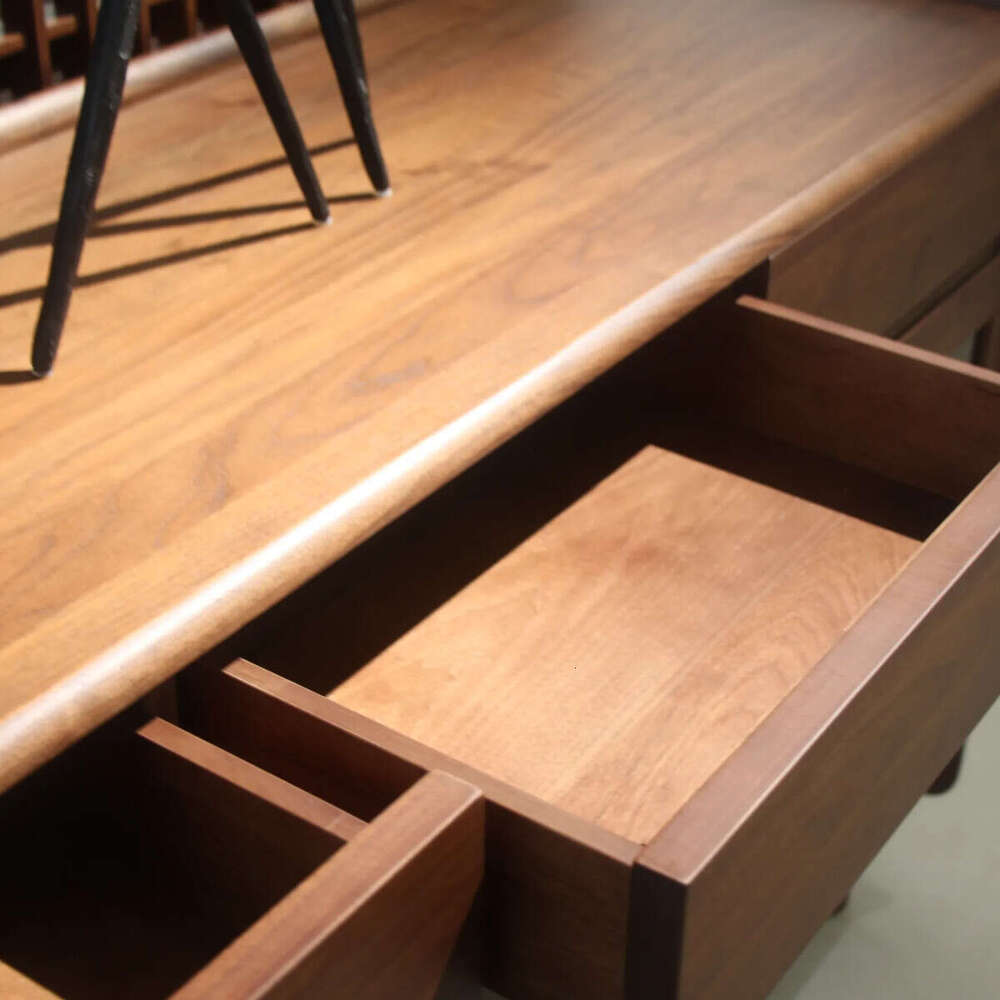 Zhong zhixin Chinese dining table/High-end solid woodfurniture/pure natureguarantees quality of life.