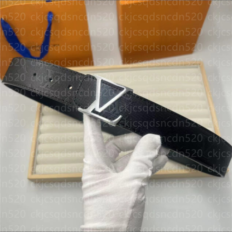 Designer belt fashion buckle genuine leather belt Width 4.0cm Styles Highly Quality designer men women mens belts 105CM-125CM A1