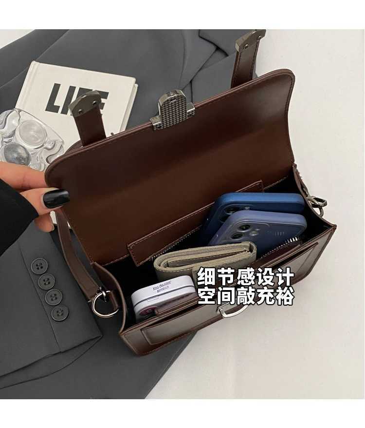 Brown Style Small Square Bag Solid Color PU Leather Wens Single Shoder Bags HighGrade Sense Lady Handbags D251009